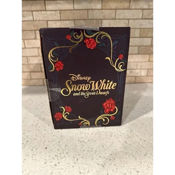 Disney Snow White and the Seven Dwarfs 85th Anniversary SLEEPY Figurine bz - Picture 4 of 4